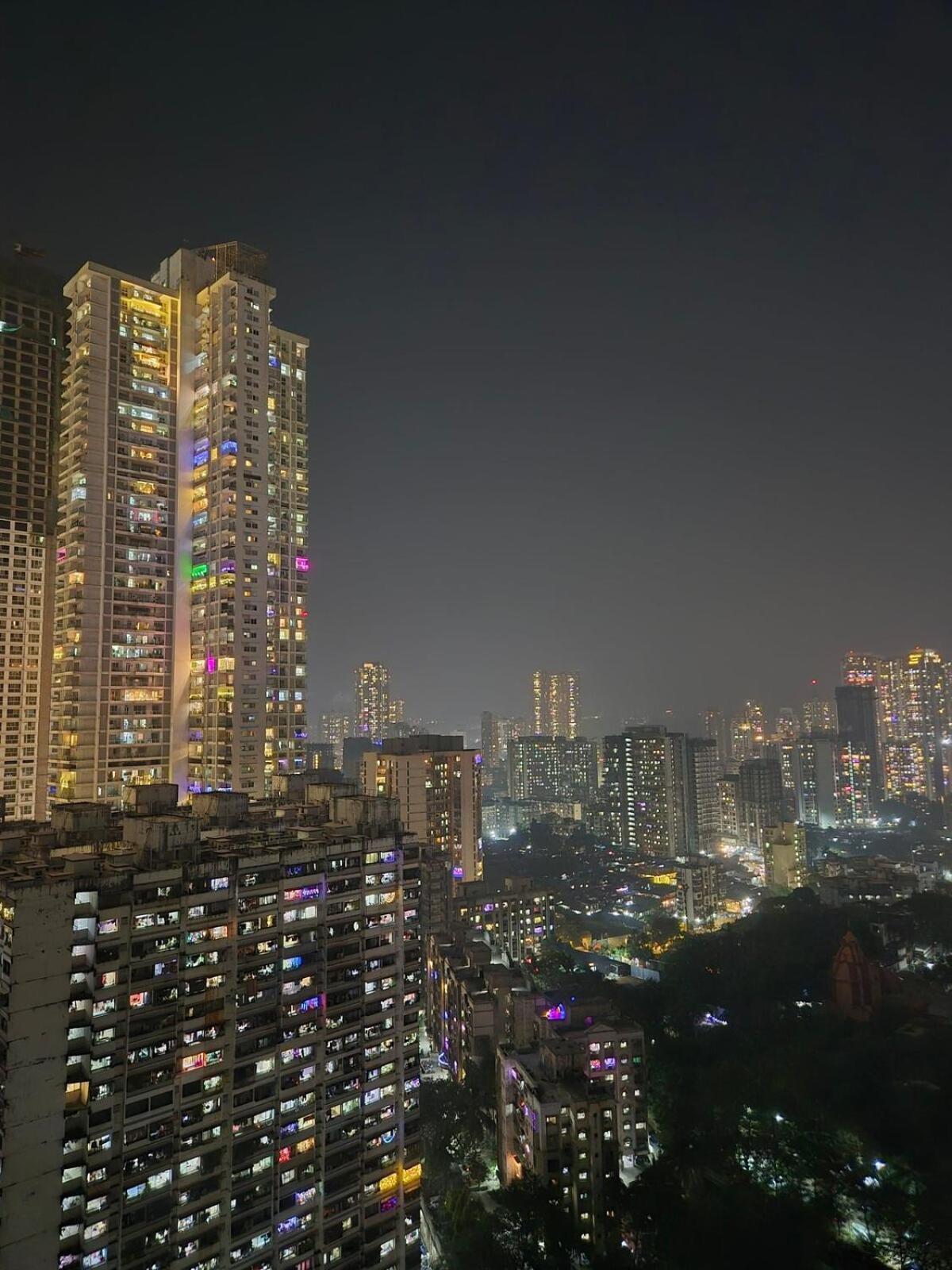 Sky View Apartment Near Nesco & Jp Morgan Mumbai Exterior photo